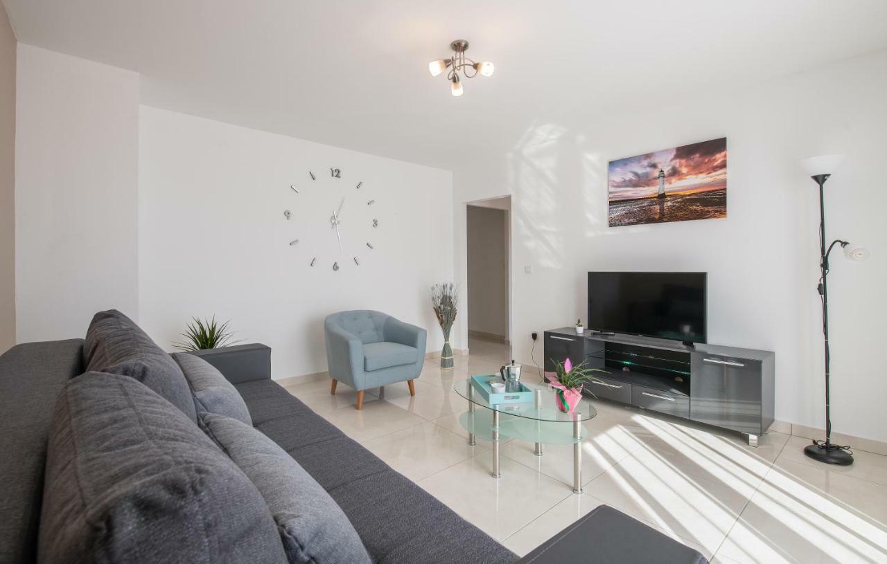 Family Apartment Ingrid Pula Exterior foto
